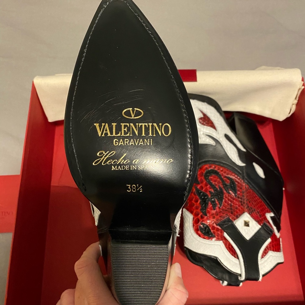 Valentino Garavani Ranch Flames Boot 38.5 - Picture 2 of 3